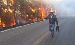 Otro incendio grave amenaza la sierra del Naranjo