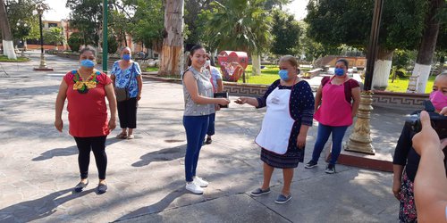 Regidora fernandense dona su sueldo para apoyar a comerciantes