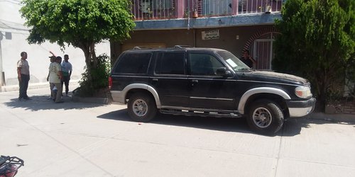 "Cristalazo" en la colonia San Rafael: Ladrones roban dinero y hasta uniforme de seguridad privada