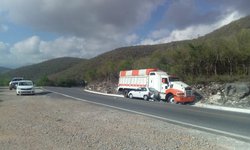 Camionero de Tamasopo herido de gravedad en asalto en carretera a SLP