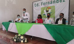 ¿Presentación como militante o destape?