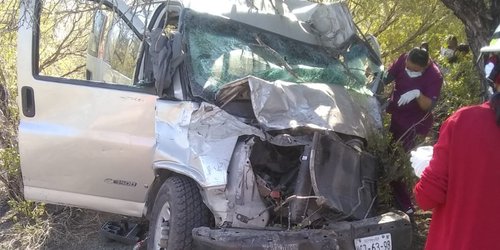 Siete personas heridas en choque en la supercarretera a Cerritos