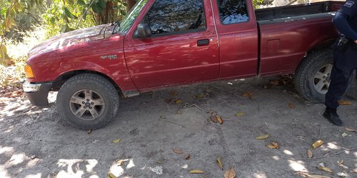 Localizan camioneta abandonada que provocó accidente de patrulla