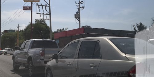 Choque por alcance en el bulevar Carlos Jonguitud Barrios