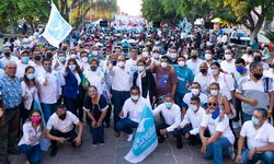 San Miguelito se pinta "turquesa" con el Profe Rico