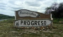 Familias de Progreso trabajan para lograr obra de agua potable