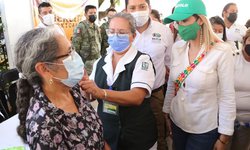 Lleva el DIF Estatal servicios médicos a familias de Ahuacatlán