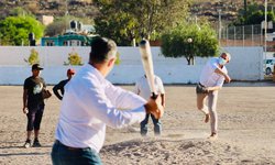 En Villa de Reyes supervisan avances de rehabilitación de la Unidad Deportiva Municipal.