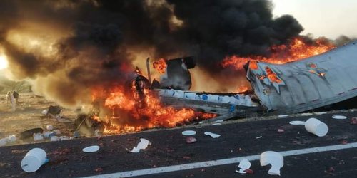 Muere trailero calcinado en carretera 80 cerca de Villa de Reyes