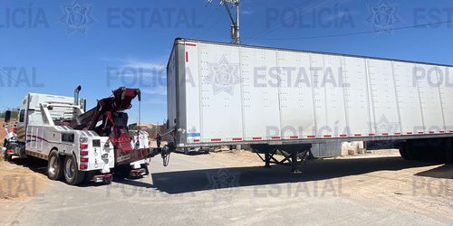 Tras orden de cateo, se asegura tres cajas de trailer que contaban con reporte de robo