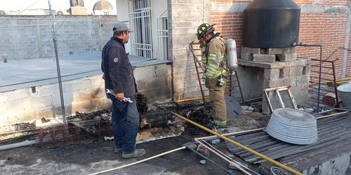 Bomberos controlan conato de incendio en tortillería de Ciudad Fernández