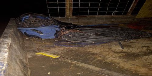 Detienen a una mujer denunciada por robo de cable de una empresa