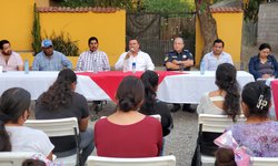 En Adjuntas confían en el Alcalde, para resolver sus necesidades