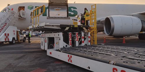Llegan a México un millón 200 mil vacunas pediátricas contra COVID-19