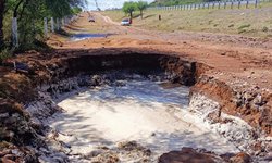 Nueva fuga de acueducto de presa El Realito