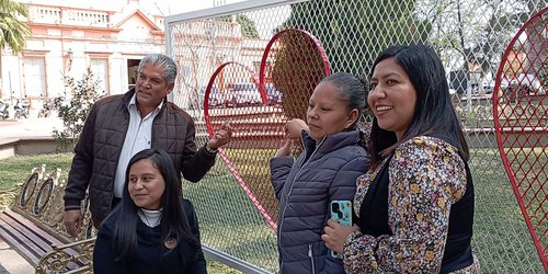 Invitan a colocar el candado del amor en la plaza de Ciudad Fernández