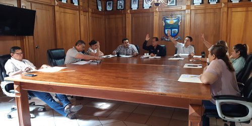 Cuestiona oposición compra de mesas, sillas y sonido para el Gobierno Municipal