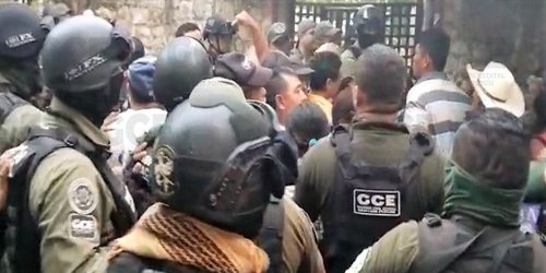 Guardia Civil desalojó a invasores de predios en San Vicente Tancuayalab
