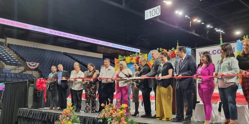 Arnulfo Urbiola y Karina Quintero, presentes en el Festival Internacional de Ciudades Hermanas