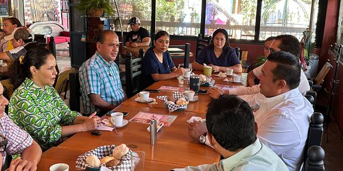 Acercamiento inédito que nunca antes se había dado entre un presidente con la ciudadanía, así calificaron doctores el trabajo del alcalde de Rioverde Arnulfo Urbiola