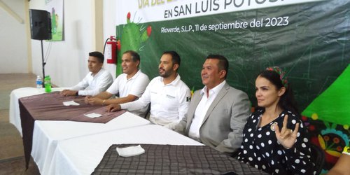 Titular de Sedesore Ignacio Segura, reconoció liderazgo de trabajo del alcalde de Rioverde Arnulfo Urbiola