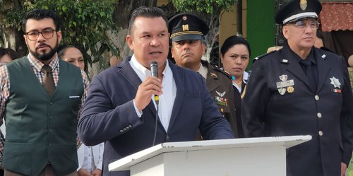 A seguir colaborando juntos gobierno y sociedad, exhortó el alcalde de Rioverde Arnulfo Urbiola