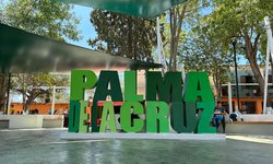 Familias de Palma de la Cruz en Soledad, Estrenan vanguardista plaza principal