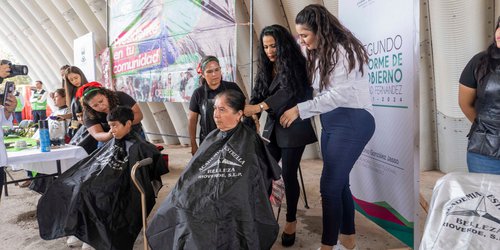 12 mujeres donaron su cabello para confeccionar pelucas oncológicas