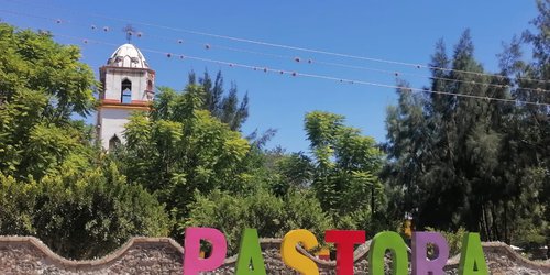 Rehabilitan espacios públicos en la delegación de Pastora en Rioverde !!!...