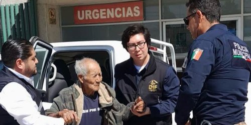 ️Escuadrón AVE ayuda a regresar a casa a adulto mayor que se encontraba extraviado desde ayer.