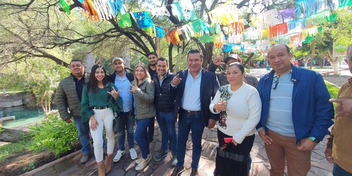 Socios de la CANACO desayunaron con alcalde Urbiola