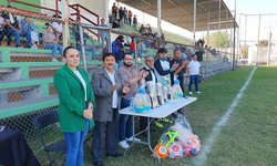 Equipo Fernández y Carnicería Saldaña, abren torneo municipal de Fútbol máster plus