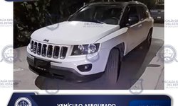 En Tanlajás, aseguran PDI camioneta que contaba con reporte de robo