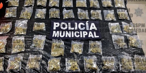 Aseguran 400 dosis de enervantes a repartidor de plataforma