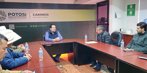 Más impulso a caminos cañeros de Tamasopo