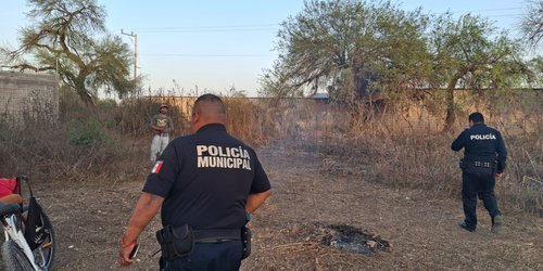 Detectan persona quemando basura en área de pastizales