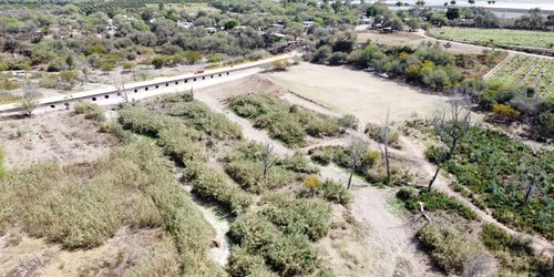 Continúan los trabajos de desazolve y encauzamiento del Rio Verde