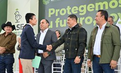 Agradecen a Ricardo Gallardo por apoyo a la educación