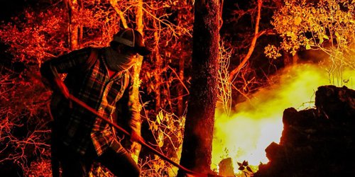 Unidad, valentía y compromiso: Heroica respuesta conjunta ante incendio en Xilitla