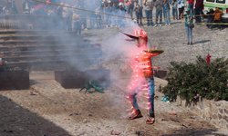 Historia y misticismo se vivió con quema de judas en Real de Catorce