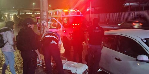 Agentes de la SSPC de la Capital auxilian a una mujer en labor de parto
