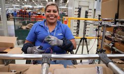 Empresas comerciales de SLP aumentan nómina y salario