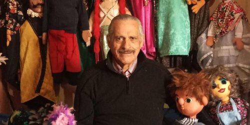 Caperucita roja y el lobo con las marionetas de Guillermo Azanza