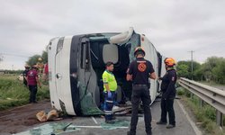Once fallecidos en volcadura de autobús: Se dirigían de vacaciones a Tampico