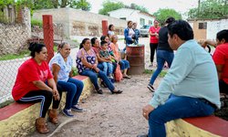 Alcalde Rodolfo Loredo atiende personalmente necesidades de comunidades rurales del Plan de Arriba