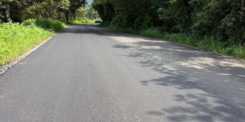 Avanza rehabilitación del camino Agua Buena-Tambaca con un 85% de progreso.