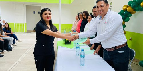 Pasantes de salud concluyen su servicio social en Ciudad Fernández
