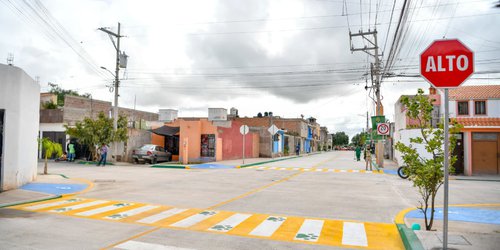 Comerciantes de Pozos reconocen a Ricardo Gallardo por nueva calle Molino Rojo