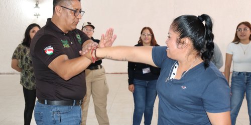 Gobierno Estatal imparte talleres de defensa personal
