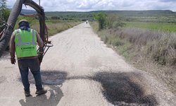 Gobierno Estatal avanza atención de caminos en Rayón